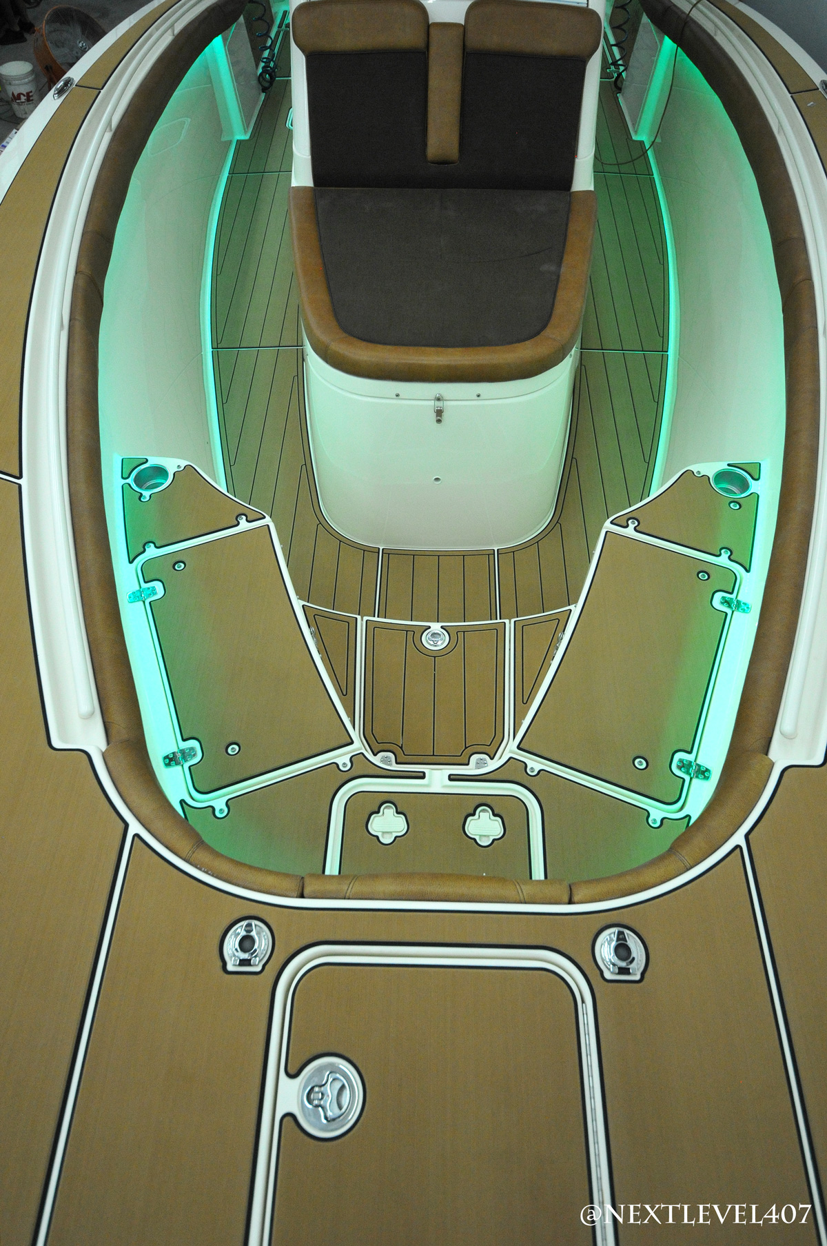 Top-View3-Interior-LED-And-SeaDek-Front-Scout-Boats-Lights-and-Dash